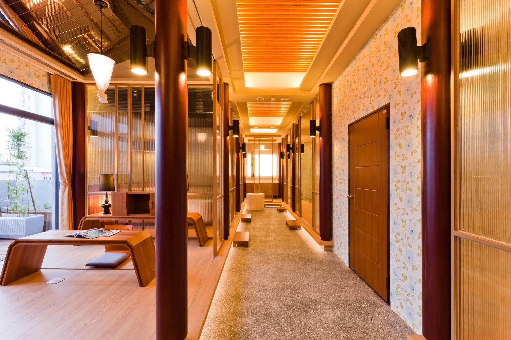 Motel Tian Xia Ju Yilan Exterior foto
